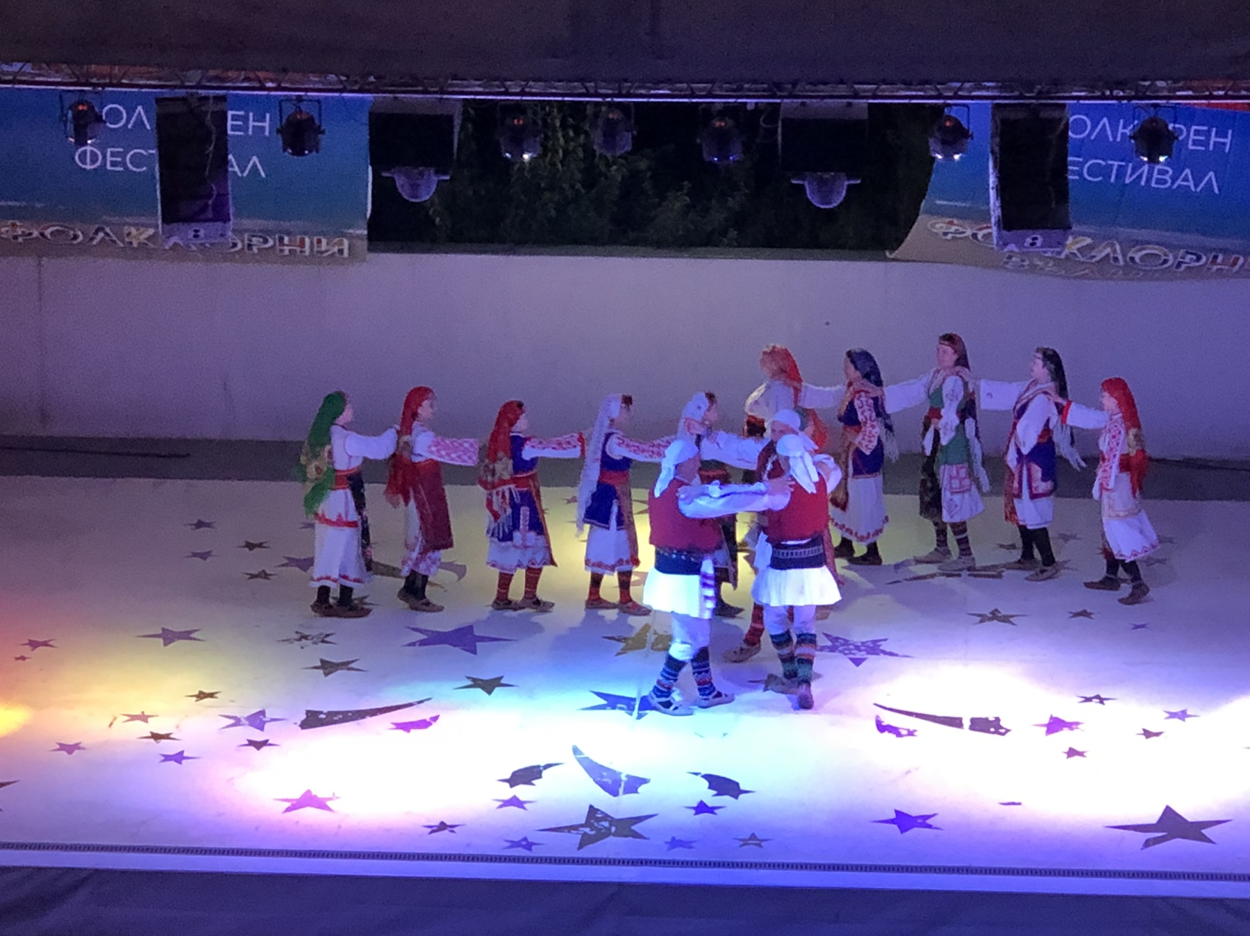 Първо издание на фестивала „Фолклорни вълни” започна в „Камчия“